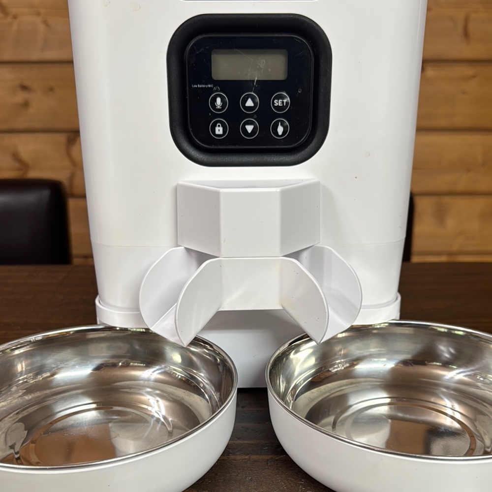 Automatic Pet Feeder - White - Picture 5 of 6